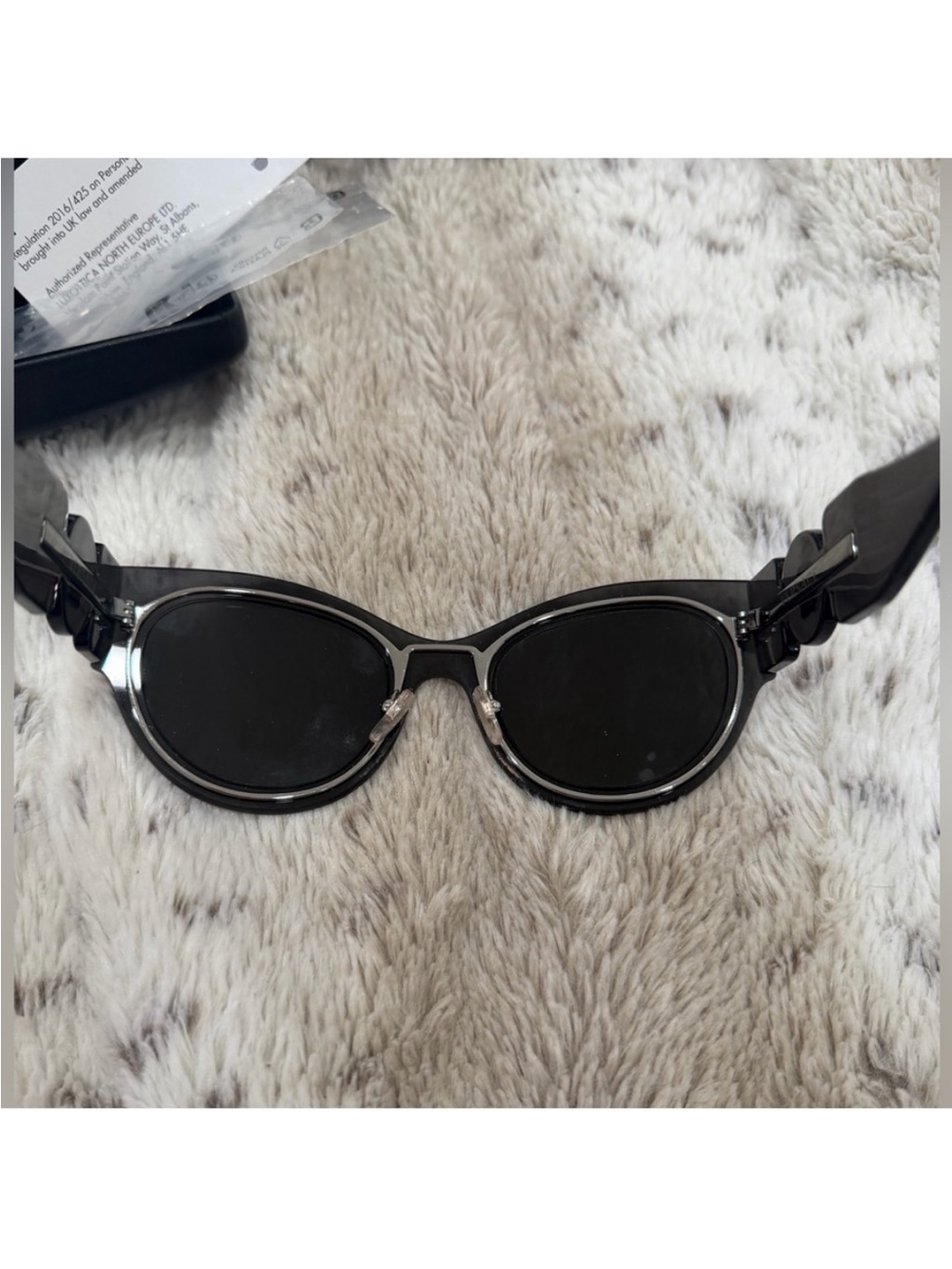 🖤🖤Versace Mirrored Sunglasses🖤🖤 - Picture 6 of 7